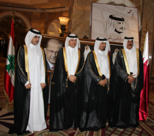 اركان السفارة يتقبلون التهاني