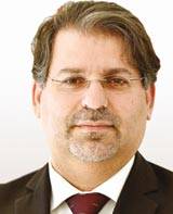 البروفسور جاسم عجاقة